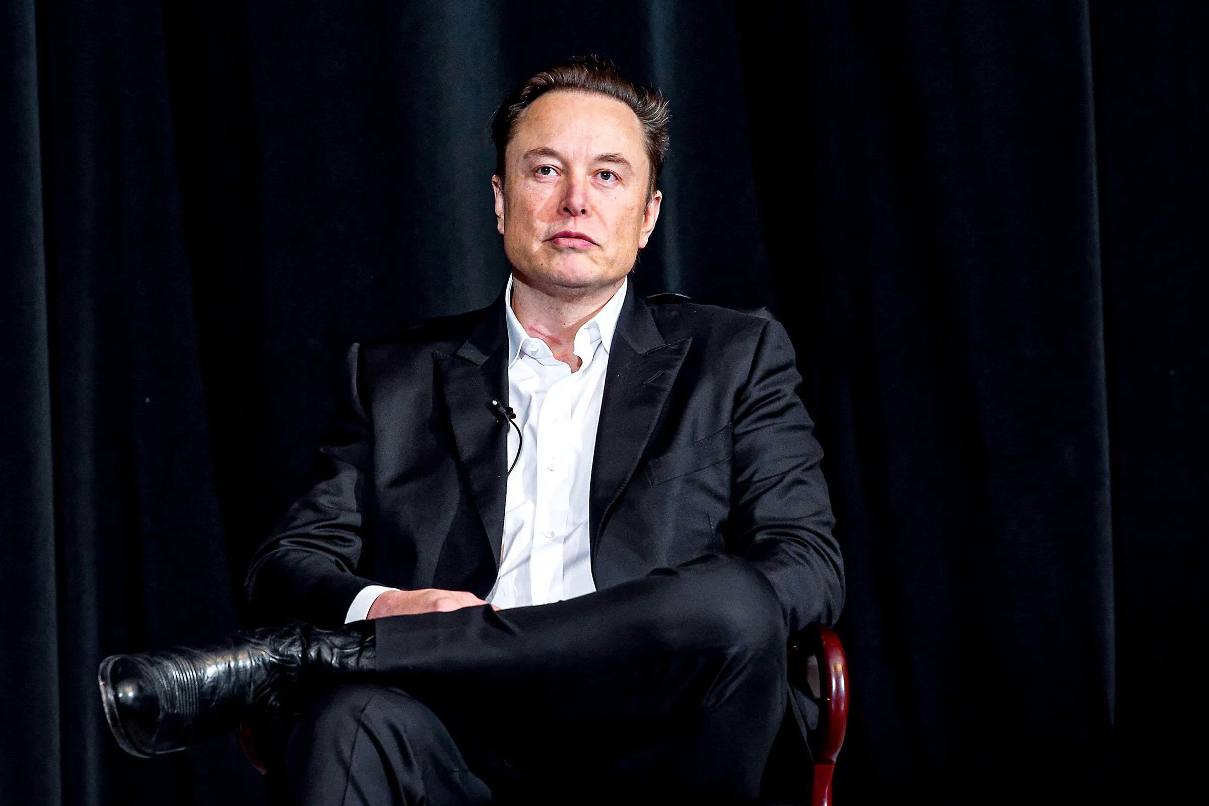 Discover the remarkable journey of how Elon Musk became the richest person in the world. Explore the strategies, innovations, and determination that propelled him to the pinnacle of wealth. How Elon Musk Became the Richest Person in the World. Elon Musk's Meteoric Rise to Becoming the World's Richest Person