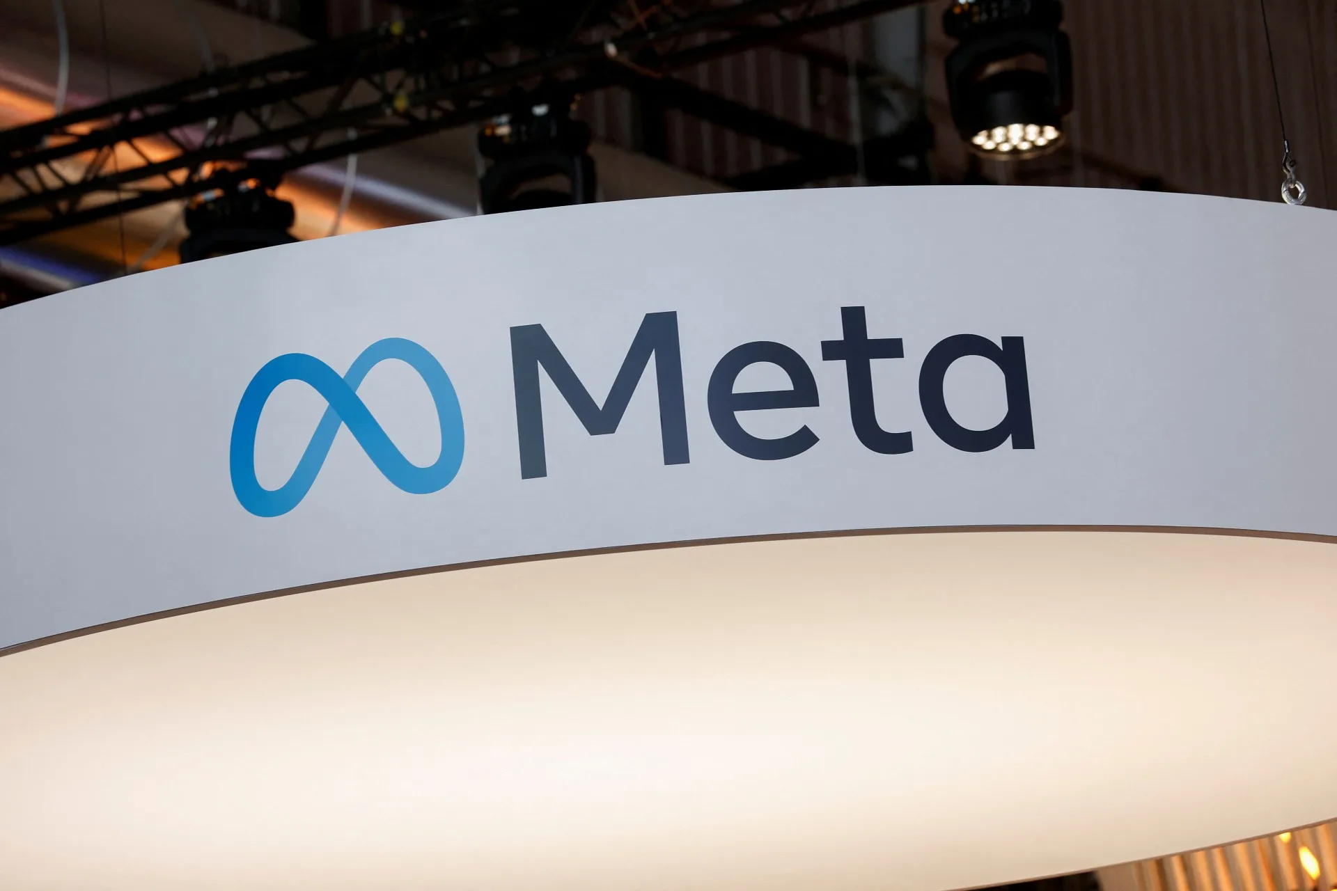 Meta Plans to Cut VP Positions from 300 to 250