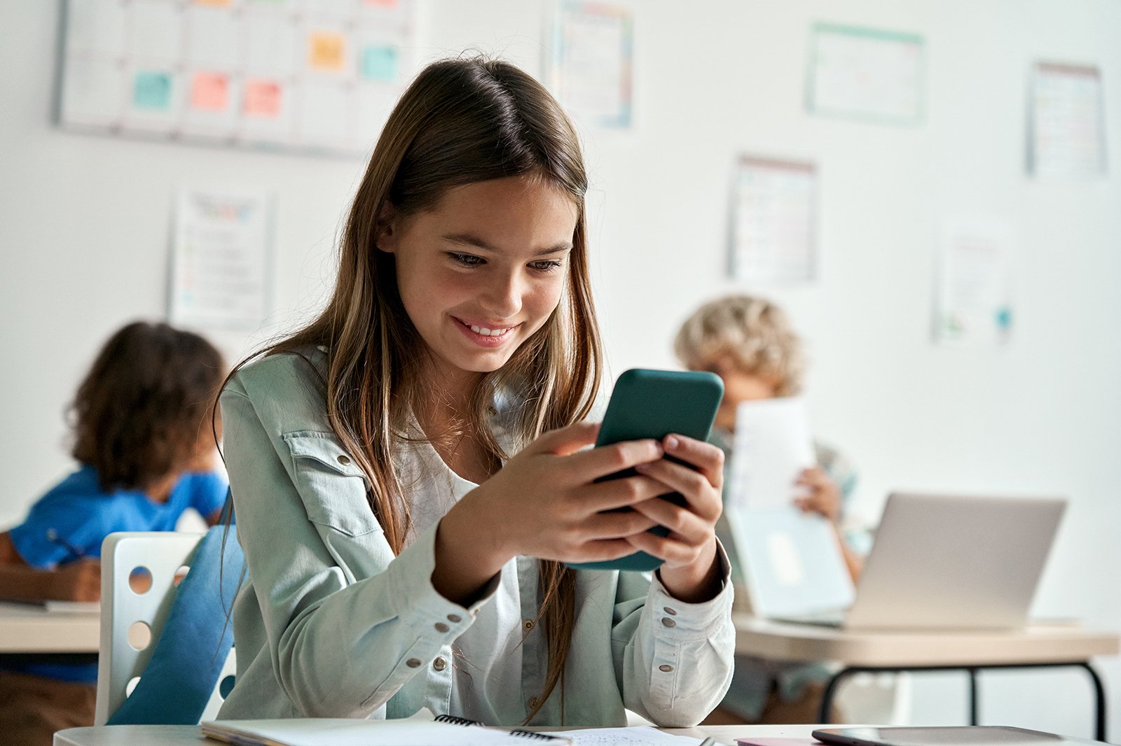 US States Aim To Ban Phones In Schools, But It Could Be Challenging