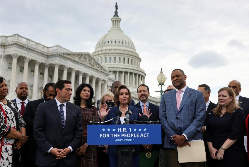 Texas Dems To Fly State Amid National Redistricting Combat
